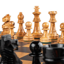 Cargar imagen en el visor de la galería, STAUNTON VARNISHED OLIVE piezas de ajedrez Mora